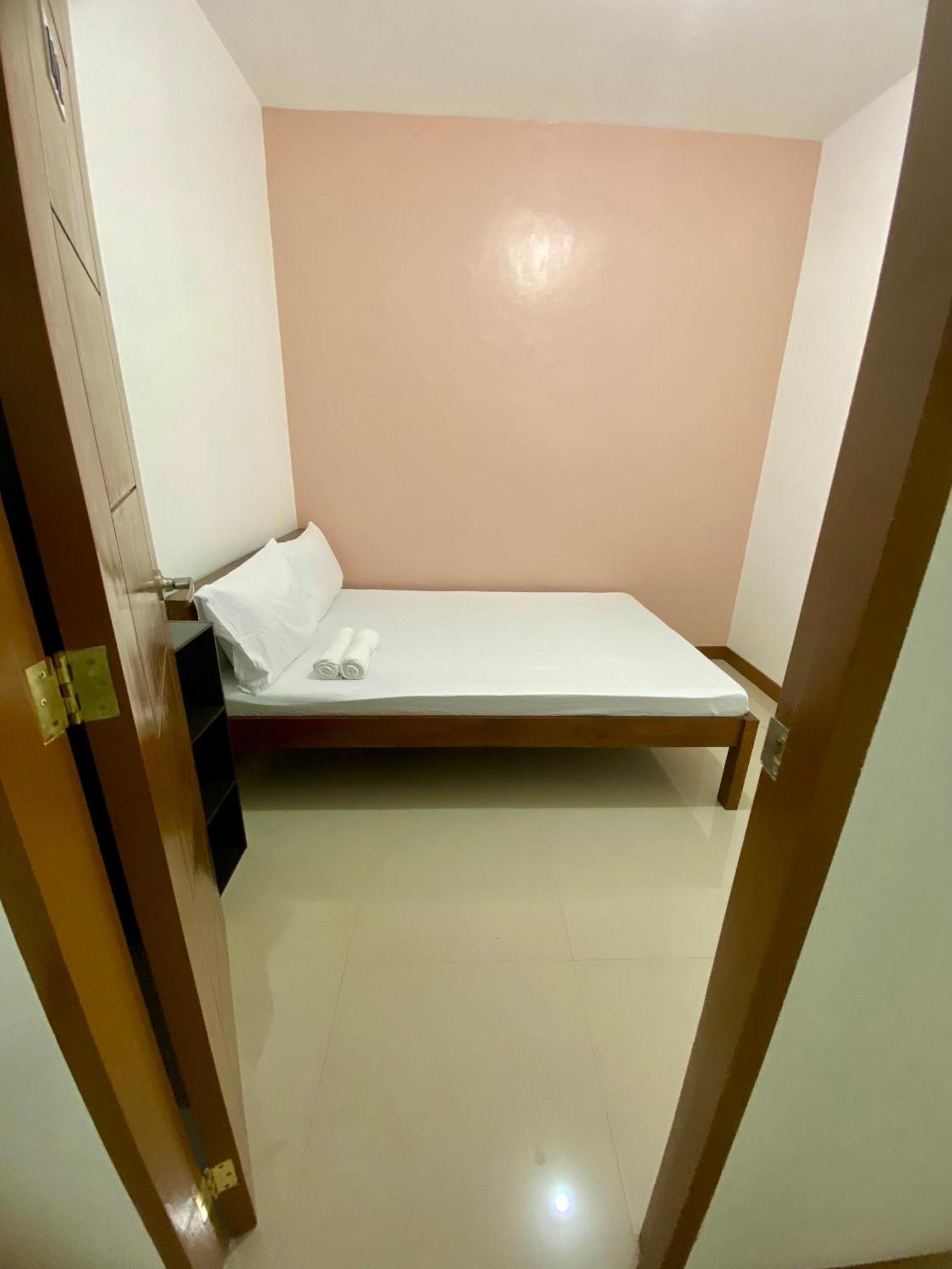 Mybed Dormitory Cebu Exterior foto